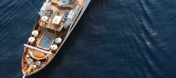 HOW TO CHARTER A YACHT