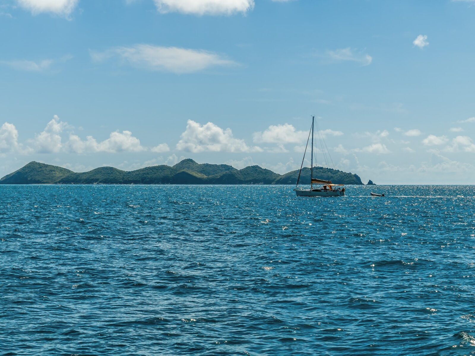 A,View,Sailing,Past,Cooper,Island,In,The,British,Virgin