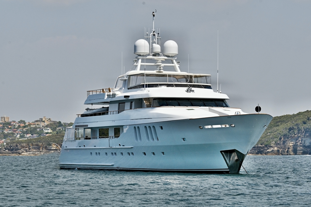 A,Fully,Equipted,Australian,45,Meter,90,Ton,Plus,,Luxury