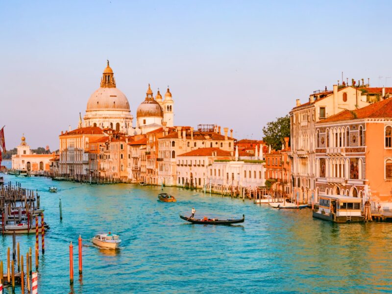 Beautiful,View,Of,Traditional,Gondola,On,Famous,Canal,Grande,With