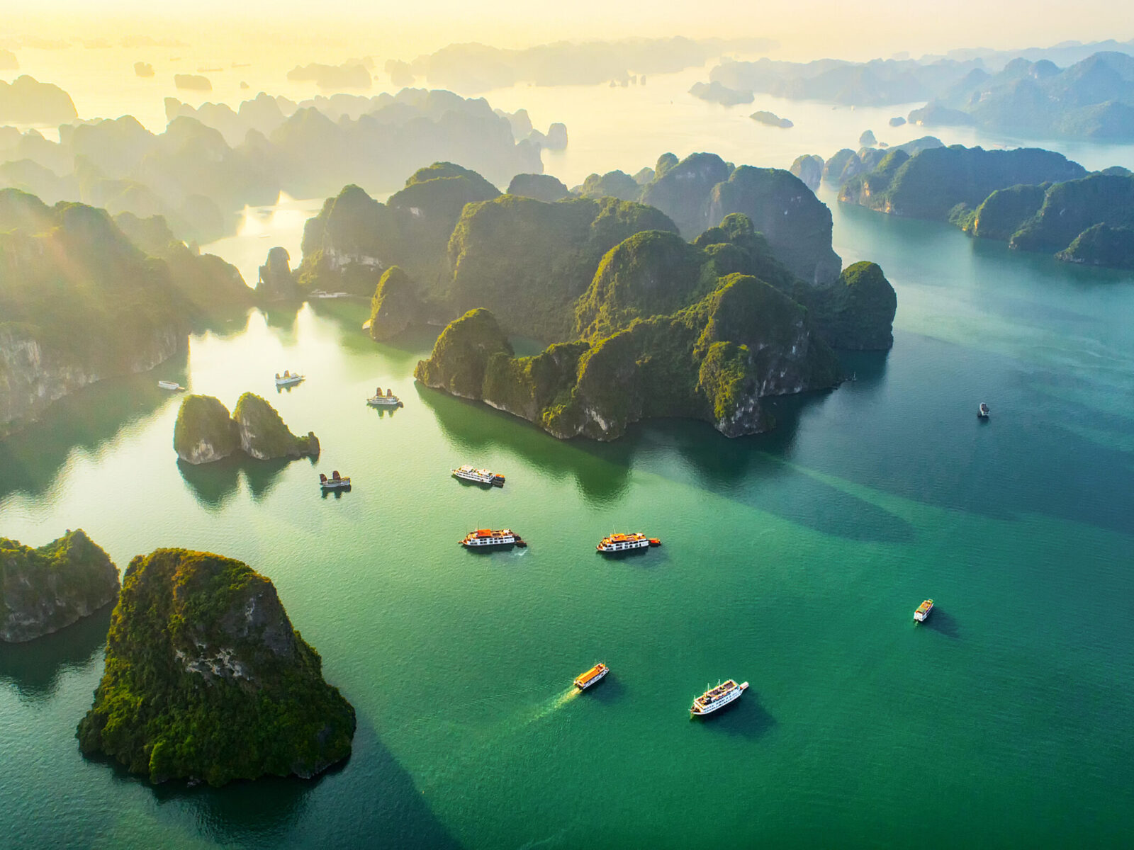 Dreamy,Sunset,Landscape,Halong,Bay,,Vietnam,View,From,Adove.,This