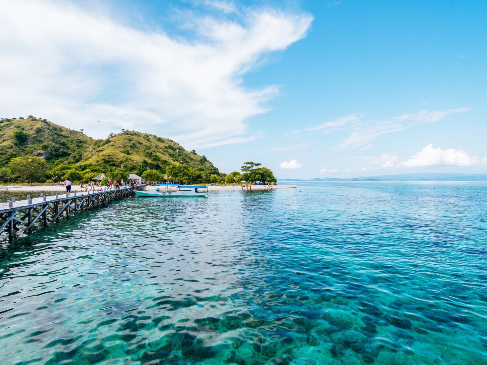 Labuan,Bajo,,Indonesia.,10th,April,,2023:,Views,Of,Kanawa,Island