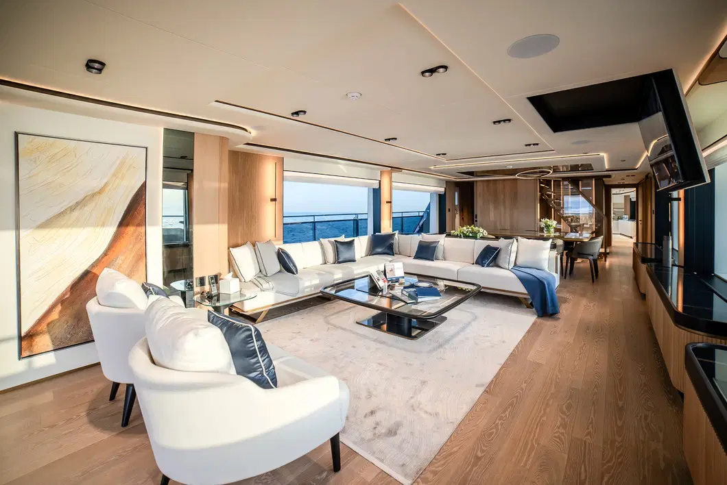 Majesty 112
